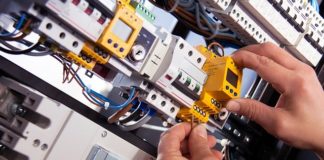 Quelle est la différence entre une alimentation monophasée et triphasée ? alimentation electrique